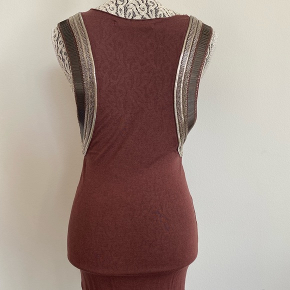 Hand embellished plum dress with metal detailing - Picture 3 of 5